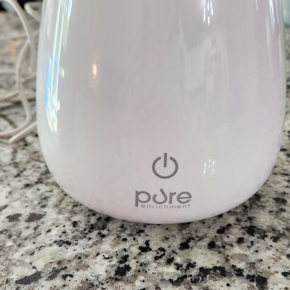 Pure Enrichment PureSpa Deluxe Ultrasonic Essential Oil Diffuser - Picture 2 of 3